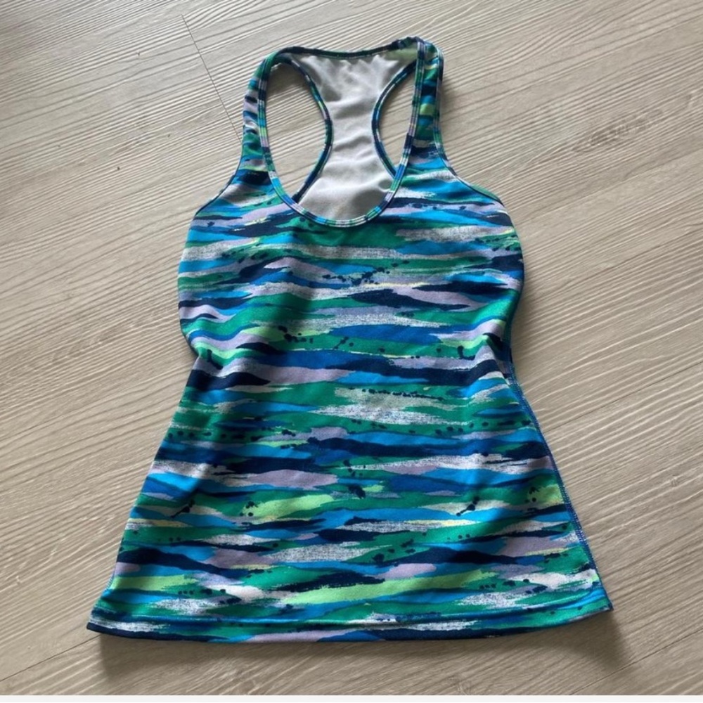 Lululemon tank top